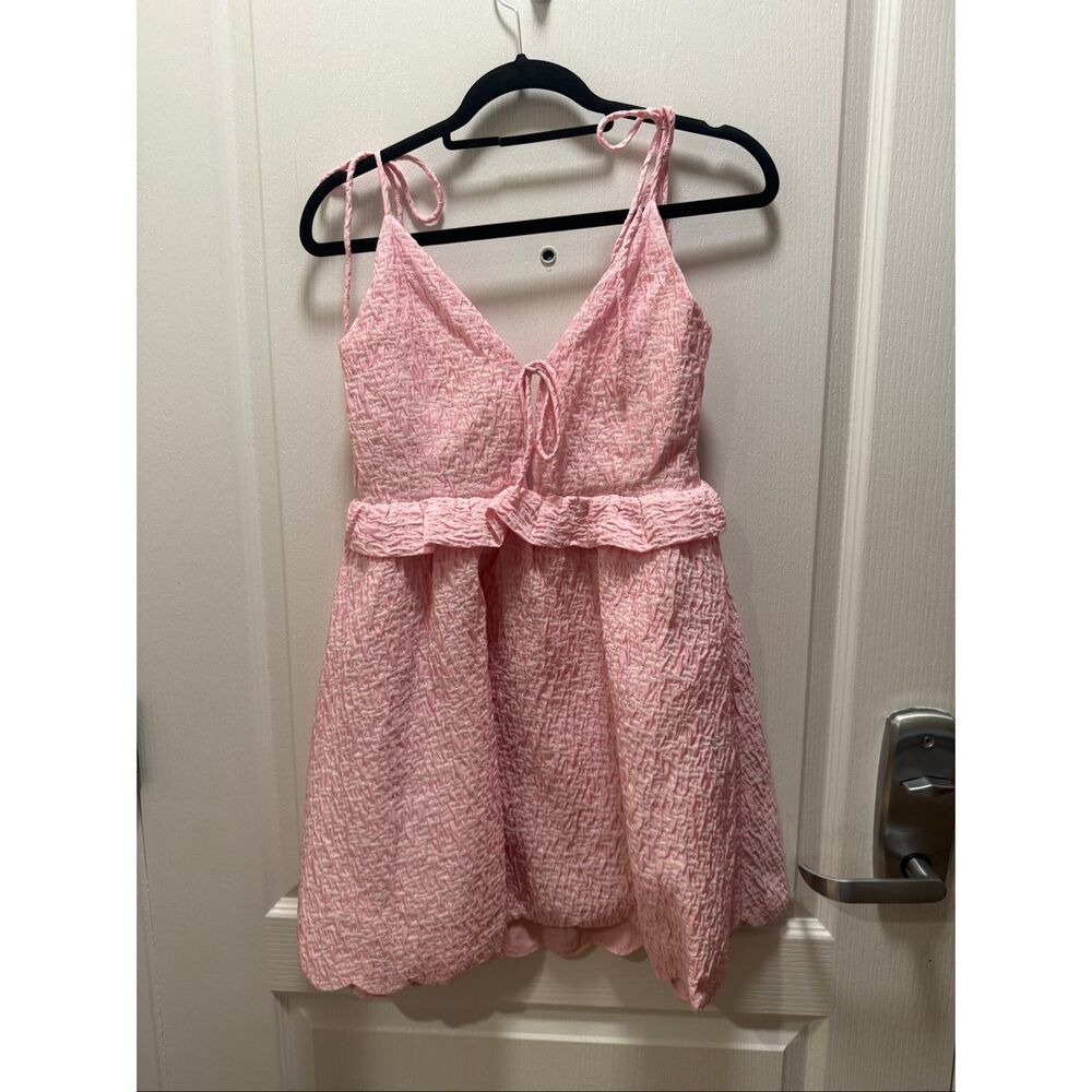 Frolic Pink Textured Tie-Strap Mini Dress Feminine Summer Style size 6  Preloved - Picture 2 of 6